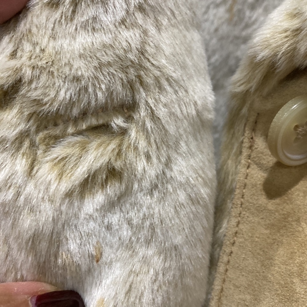 Vest - Picture 5 of 8